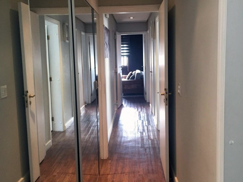 Apartamento à venda Vila Andrade com 230m² e 4 quartos por R$ 900.000 - 1117570740-corredor03.jpg