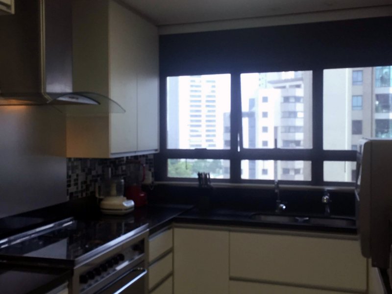 Apartamento à venda Vila Andrade com 230m² e 4 quartos por R$ 900.000 - 1385405170-cozinha01.jpg