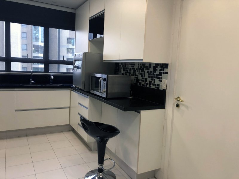 Apartamento à venda Vila Andrade com 230m² e 4 quartos por R$ 900.000 - 1694840629-cozinha21.jpg