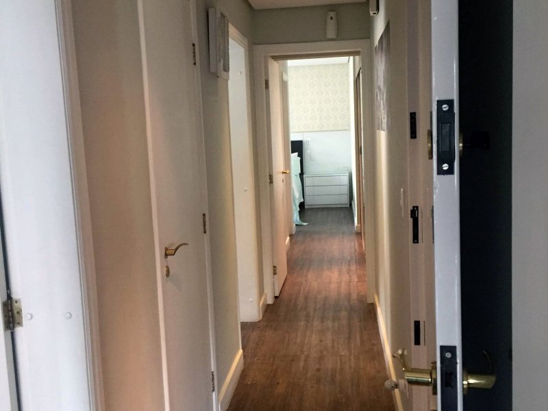Apartamento à venda Vila Andrade com 230m² e 4 quartos por R$ 900.000 - 1852200446-corredor02.jpg