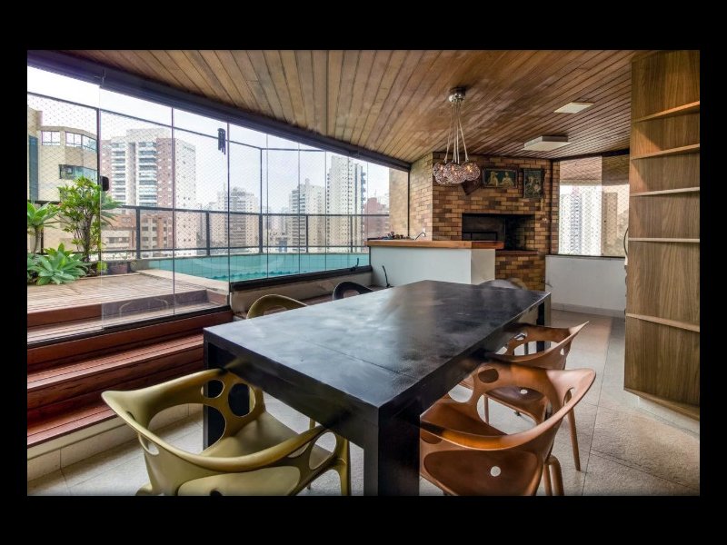 Apartamento à venda Vila Andrade com 230m² e 4 quartos por R$ 900.000 - 1857279074-varanda01.jpg