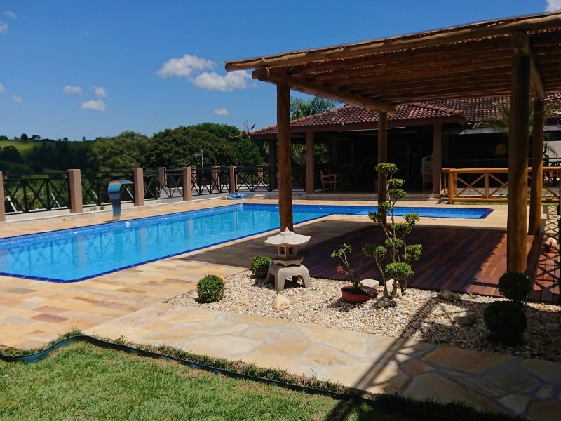 imóvel com 600m² - vale dos pinheiros - Atibaia