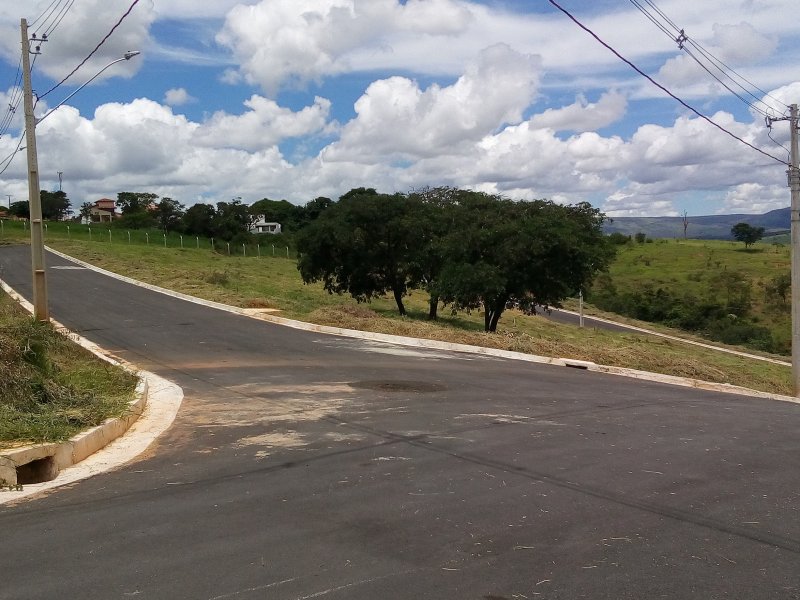 imóvel com 300m² - Centro - Guape