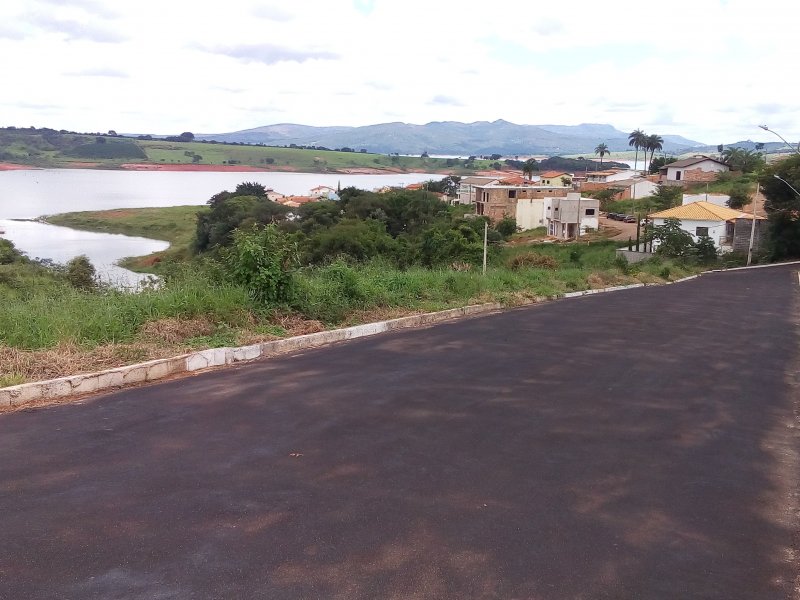 imóvel com 300m² - Centro - Guape