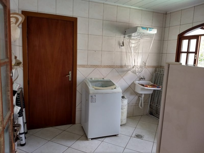 Casa à venda Carianos com 140m² e 3 quartos por R$ 580.000 - 410703349-img-20190612-wa0019.jpg
