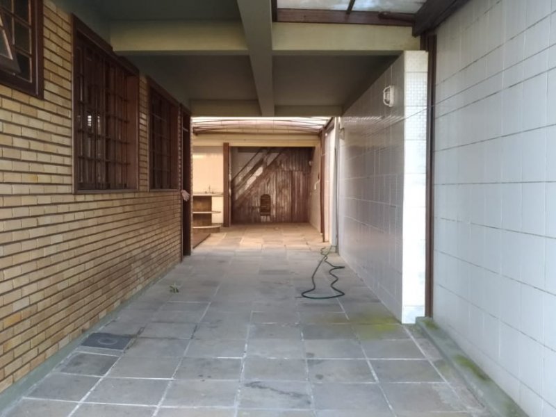 Casa à venda Daniela com 350m² e 3 quartos por R$ 1.000.000 - 201900211-img-20190610-wa0072.jpg