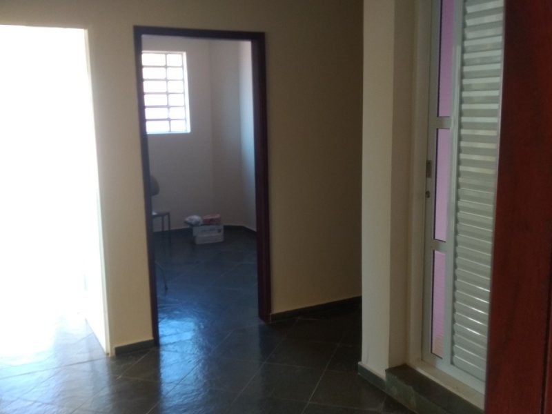 Casa à venda Jardim Pinheiros com 295m² e 4 quartos por R$ 699.000 - 1222868726-img-20190618-091930435.jpg
