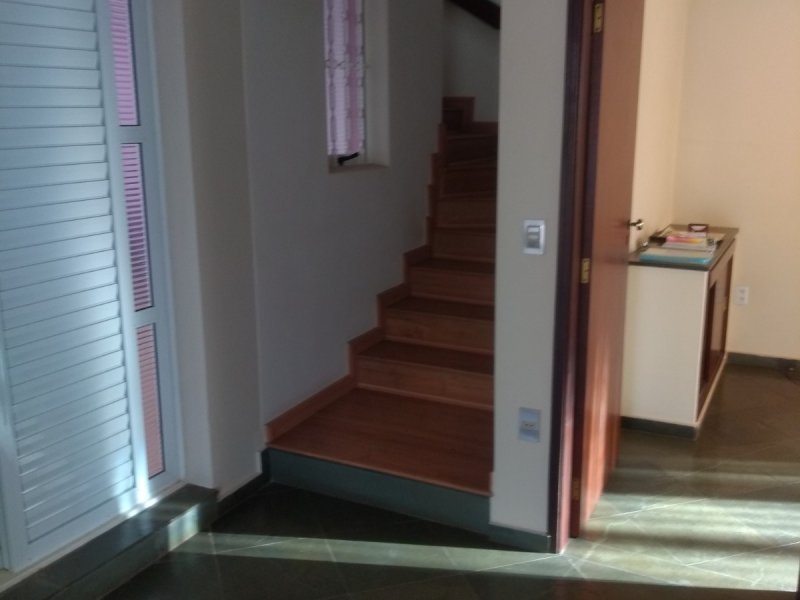 Casa à venda Jardim Pinheiros com 295m² e 4 quartos por R$ 699.000 - 473632985-img-20190618-091941396.jpg