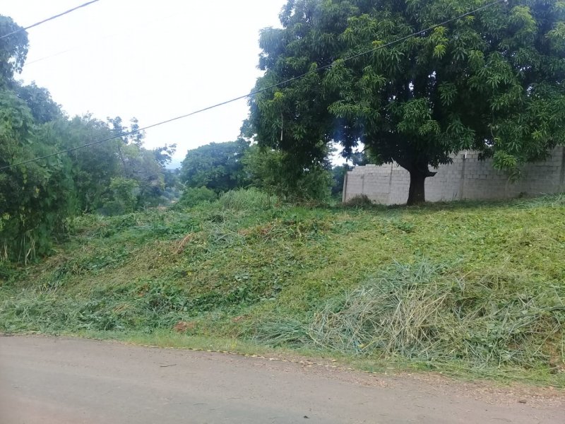 Terreno à venda Jardim Santo Antonio com 1370m² e  quartos por R$ 180.000 - 2046860342-img-20190321-wa0043.jpg