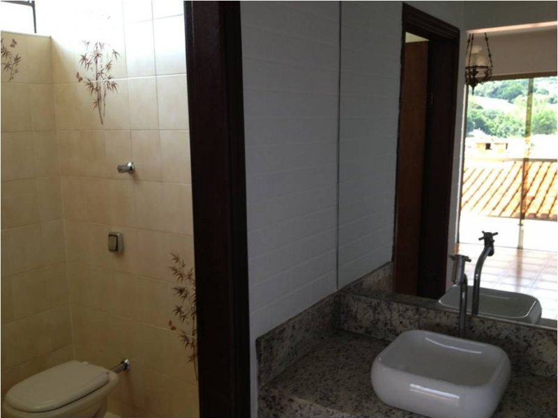 Casa à venda Jardim Salessi com 253m² e 3 quartos por R$ 750.000 - 1460885432-lavabo-1.jpg