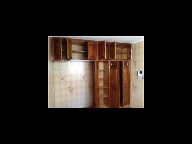 Casa à venda Jardim Salessi com 253m² e 3 quartos por R$ 750.000 - 2025696763-cozinha-1.jpg