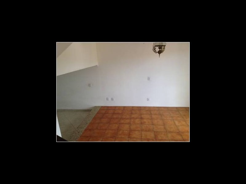 Casa à venda Jardim Salessi com 253m² e 3 quartos por R$ 750.000 - 374174278-sala-de-estar.jpg