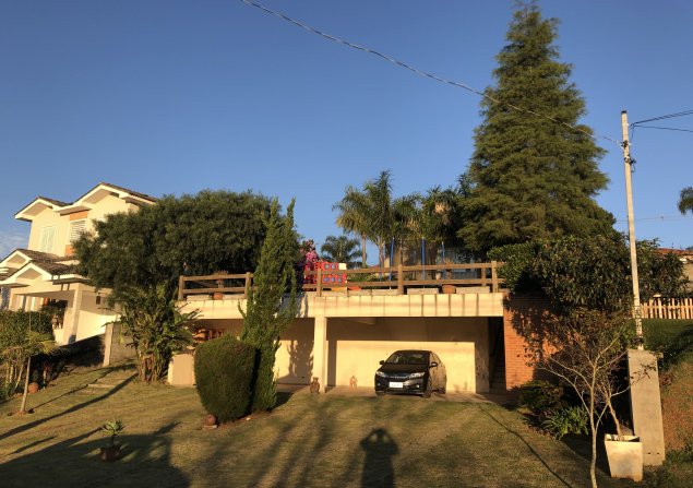 imóvel com 690m²