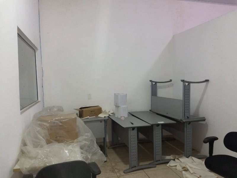Comercial à venda Jardim São Bernardo com 220m² e  quartos por R$ 350.000 - 1165732666-img-20190618-wa0032.jpg