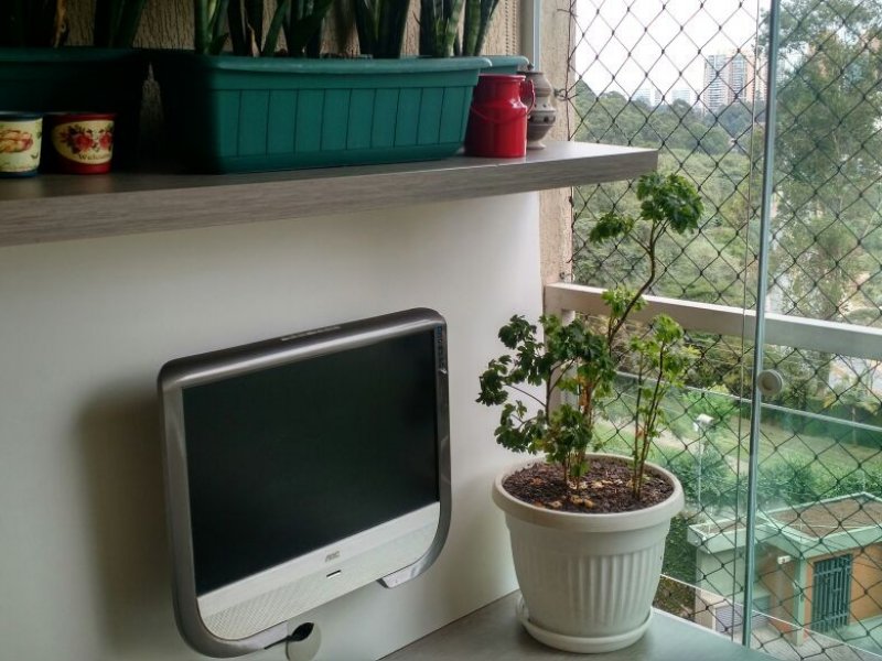 Apartamento à venda Paraíso do Morumbi com 67m² e 2 quartos por R$ 310.000 - 1761780969-apto-varanda005.JPG
