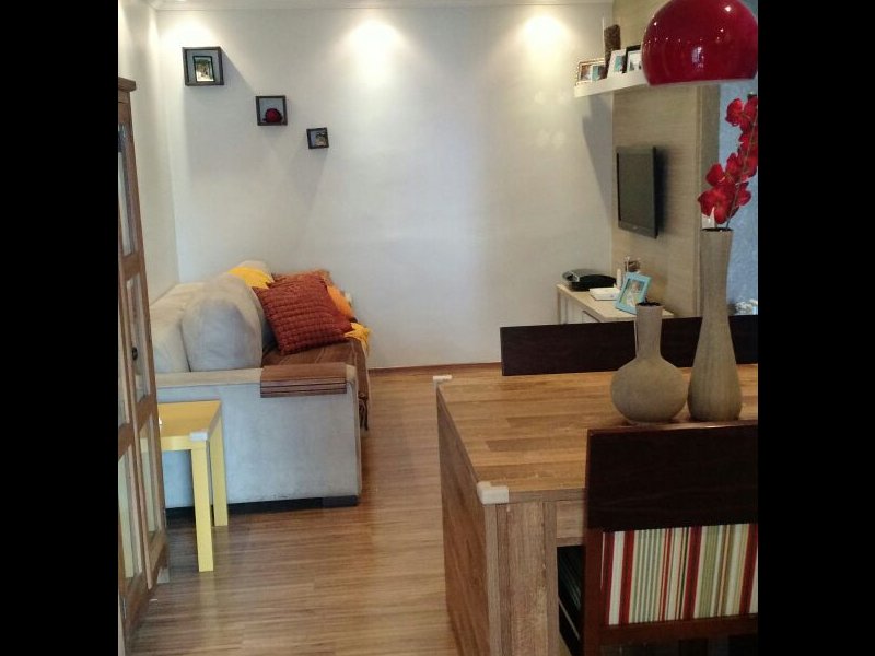 Apartamento à venda Paraíso do Morumbi com 67m² e 2 quartos por R$ 310.000 - 245515582-apto-sala015.JPG