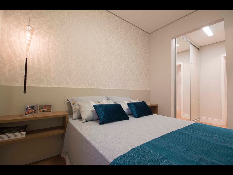 Apartamento à venda Vila Assunção com 72m² e 2 quartos por R$ 480.000 - 1795891264-suite-closet.jpg