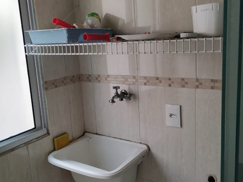 Apartamento para alugar Parque São Vicente com 60m² e 3 quartos por R$ 250.000 - 165383466-lavanderia.JPG