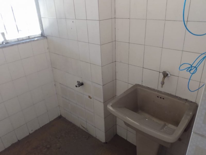 Apartamento à venda Centro com 80m² e 2 quartos por R$ 300.000 - 2046942095-area.jpg