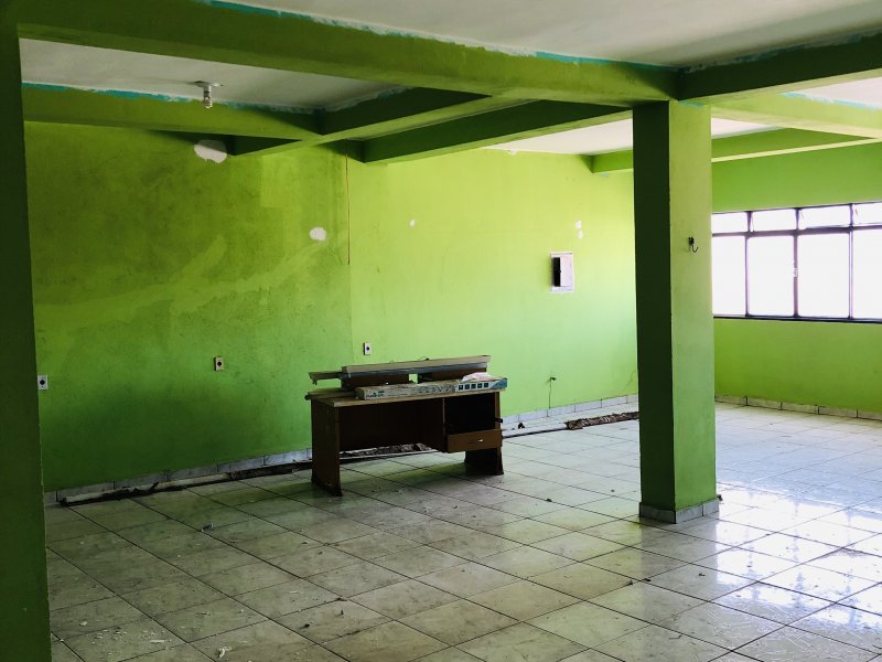 Comercial à venda Mansões Águas Quentes com 500m² e  quartos por R$ 469.000 - 1296022668-img-2570.jpg