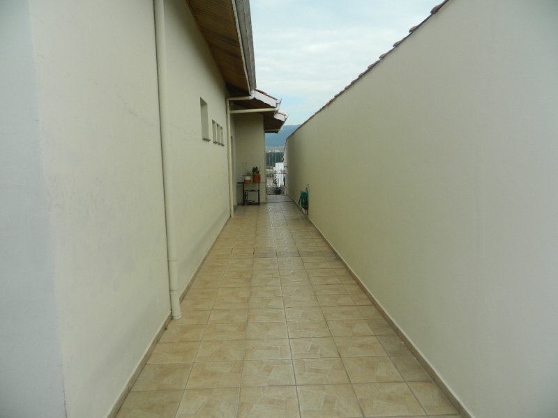 Casa à venda Horto Santo Antonio com 228m² e 3 quartos por R$ 780.000 - 1257017700-499cf7f1-5feb-494b-aa77-dcc61450c929.jpg