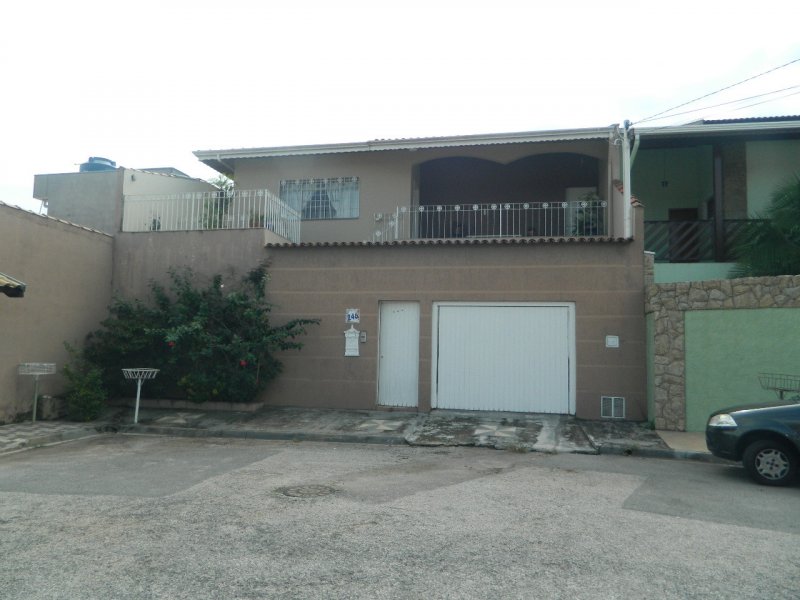 Casa à venda Horto Santo Antonio com 228m² e 3 quartos por R$ 780.000 - 18861384-fcdafc02-d2fc-4558-84b5-4f8b9266874d.jpg