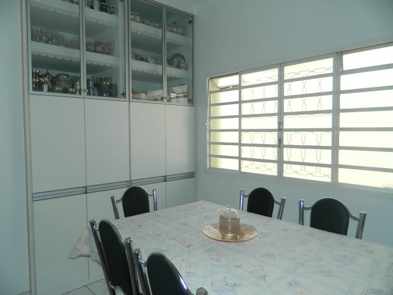 Casa à venda Horto Santo Antonio com 228m² e 3 quartos por R$ 780.000 - 443683700-0e2a0a44-9644-428e-9830-2937cb463095.jpg
