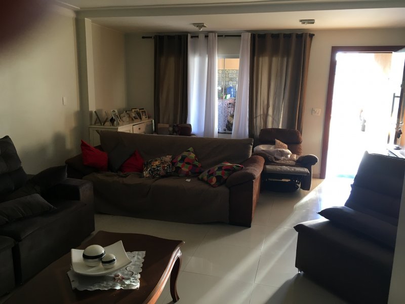 Casa à venda Taguatinga Norte (Taguatinga) com 240m² e 4 quartos por R$ 790.000 - 1855765602-f69bba5d-8666-457a-9900-0078bcc44341.jpeg
