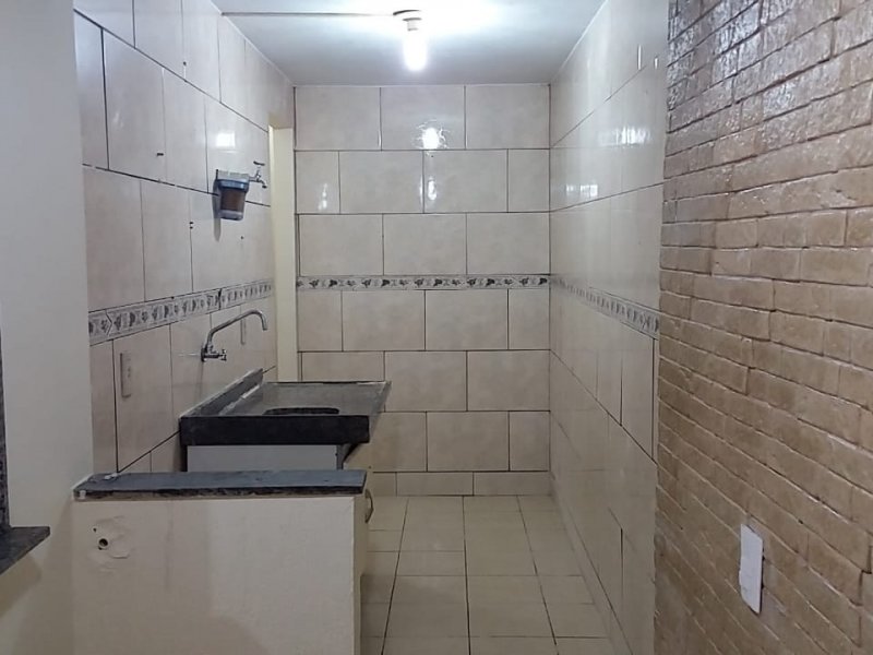 Casa à venda Bangu com 80m² e 2 quartos por R$ 160.000 - 1363879998-cozinha.jpg