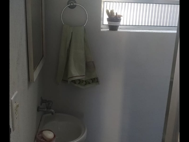 Casa à venda Conjunto Habitacional Águia de Haia com 306m² e 4 quartos por R$ 380.000 - 1954190775-16-banheiro-externo-superior.jpeg