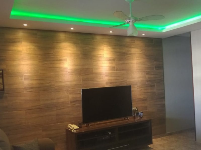 Casa à venda Conjunto Habitacional Águia de Haia com 306m² e 4 quartos por R$ 380.000 - 1965456684-04-sala-casa-superior2.jpeg