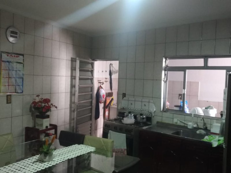 Casa à venda Conjunto Habitacional Águia de Haia com 306m² e 4 quartos por R$ 380.000 - 596657004-05-cozinha-casa-superior.jpeg