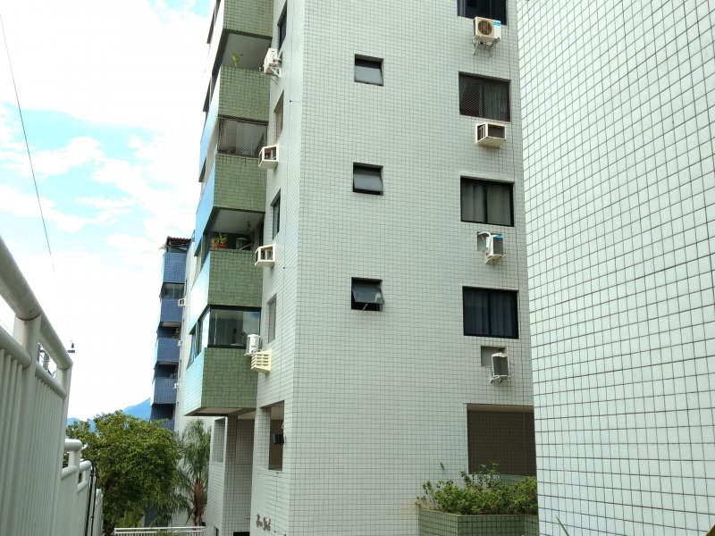 Apartamento à venda Pechincha com 67m² e 2 quartos por R$ 265.000 - 1093122166-fachada-imovel.jpg