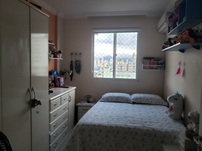 imóvel com 85m² - Barreiros - São José