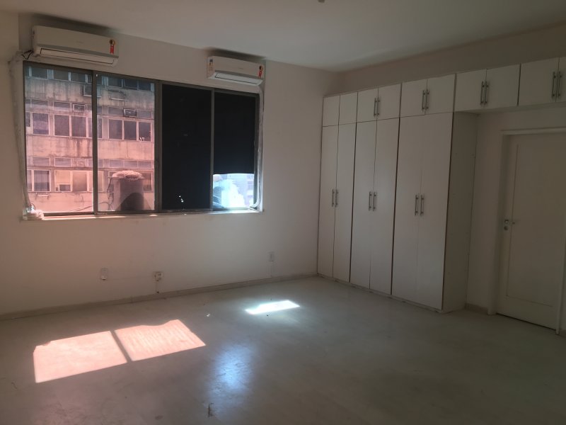 Comercial à venda Copacabana com 168m² e  quartos por R$ 1.700.000 - 389041541-img-3430.JPG