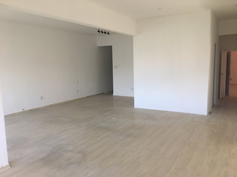 Comercial à venda Copacabana com 168m² e  quartos por R$ 1.700.000 - 72407489-img-3421.JPG