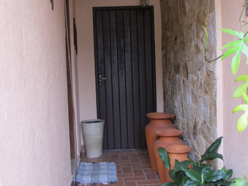 Casa à venda Vila Carolina com 130m² e 4 quartos por R$ 680.000 - 2113652767-casa-45.JPG