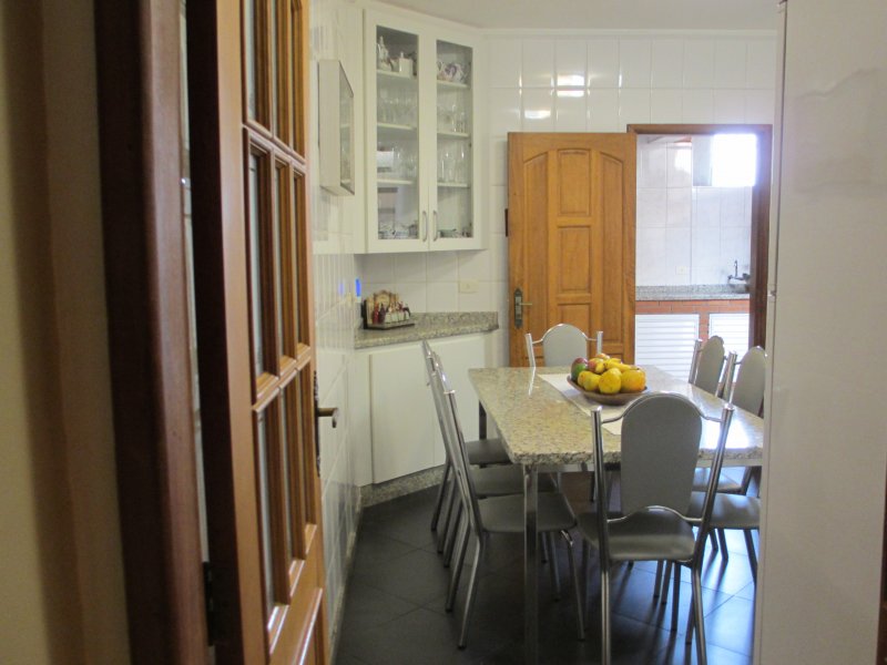 Casa à venda Vila Carolina com 130m² e 4 quartos por R$ 680.000 - 715417639-casa-4.JPG