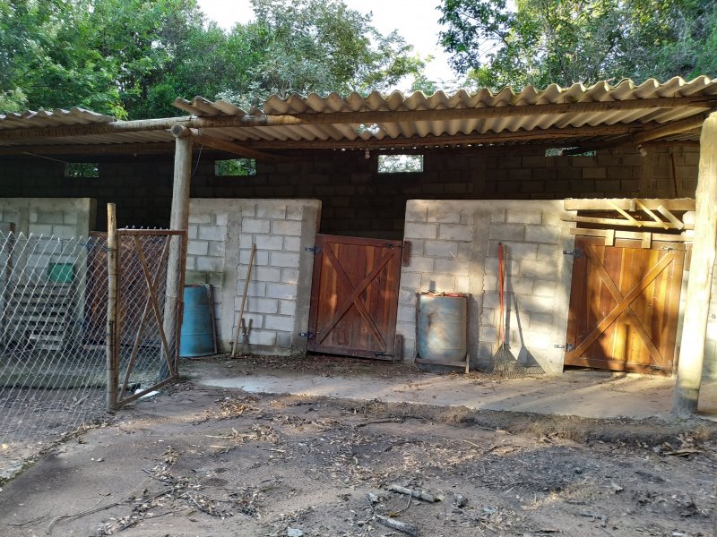 imóvel com 2570m² - Gentileza - Betim