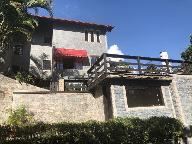 Casa à venda Itaipava com 1140m² e 6 quartos por R$ 1.700.000 - 1838046947-3afeecfe-3377-497a-9d4a-8944ba3c0194.jpeg
