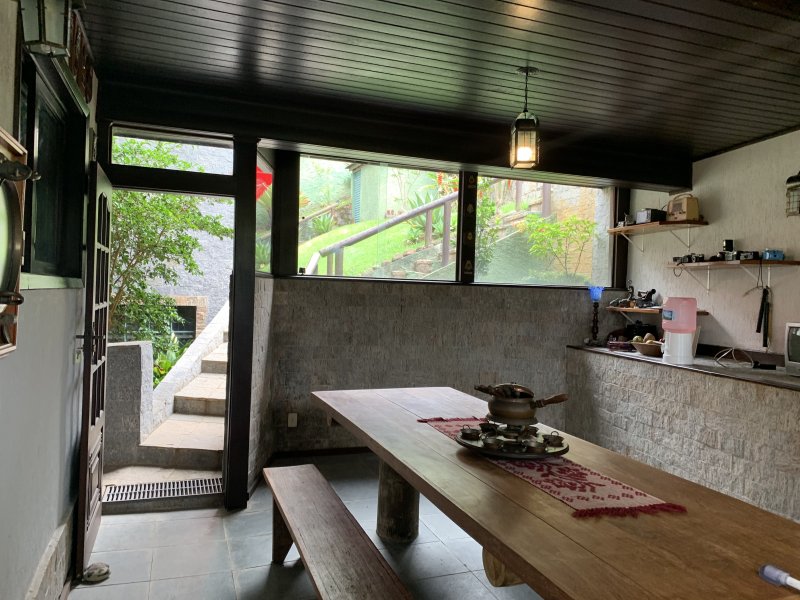 Casa à venda Itaipava com 1140m² e 6 quartos por R$ 1.700.000 - 521083881-be483e7c-2fee-4342-89f0-8e9ef085bf11.jpeg