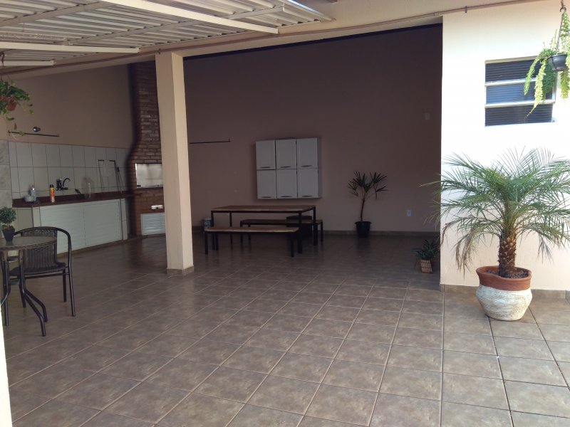 Casa à venda Jardim Eulina com 250m² e 3 quartos por R$ 500.000 - 908242290-p-20201005-162142.jpg