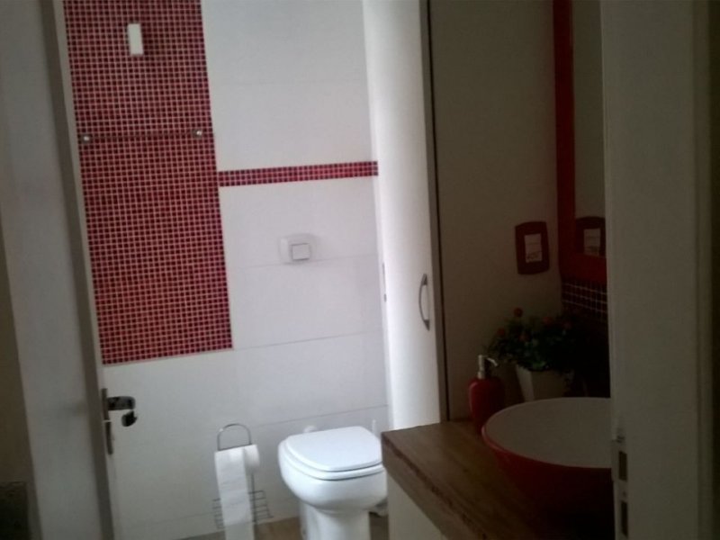 Apartamento à venda Praça da Bandeira com 96m² e 2 quartos por R$ 499.000 - 1912732740-banheiro-vermelho-mais-ao-fundo.jpg