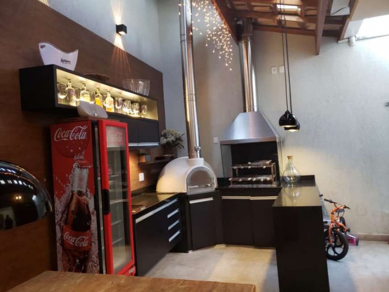 Casa à venda Presidente Altino com 342m² e 3 quartos por R$ 1.050.000 - 857507174-f4f1ab51-0612-4806-b240-54066f5dad51.jpeg