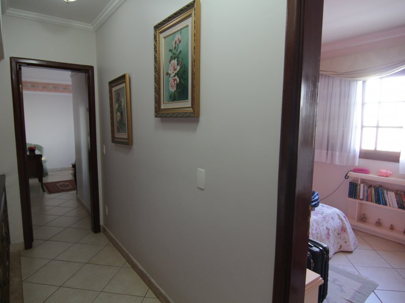 Casa à venda Jardim Colina com 405m² e 4 quartos por R$ 1.300.000 - 1176132055-img-2197.JPG