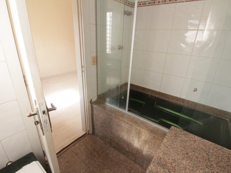 Apartamento à venda Morumbi com 156m² e 3 quartos por R$ 710.000 - 431490456-img-3914.JPG