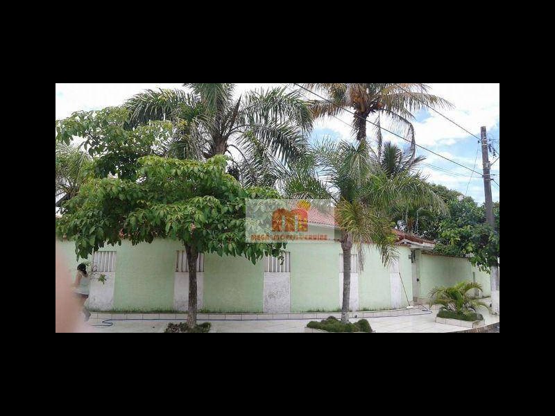 Casa à venda Parque Augustus  com 169m² e 3 quartos por R$ 300.000 - 1423973267-casa.jpg