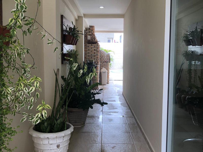 Casa à venda Jardim Atlantica com 352m² e 5 quartos por R$ 1.300.000 - 1078640626-img-2648.JPG