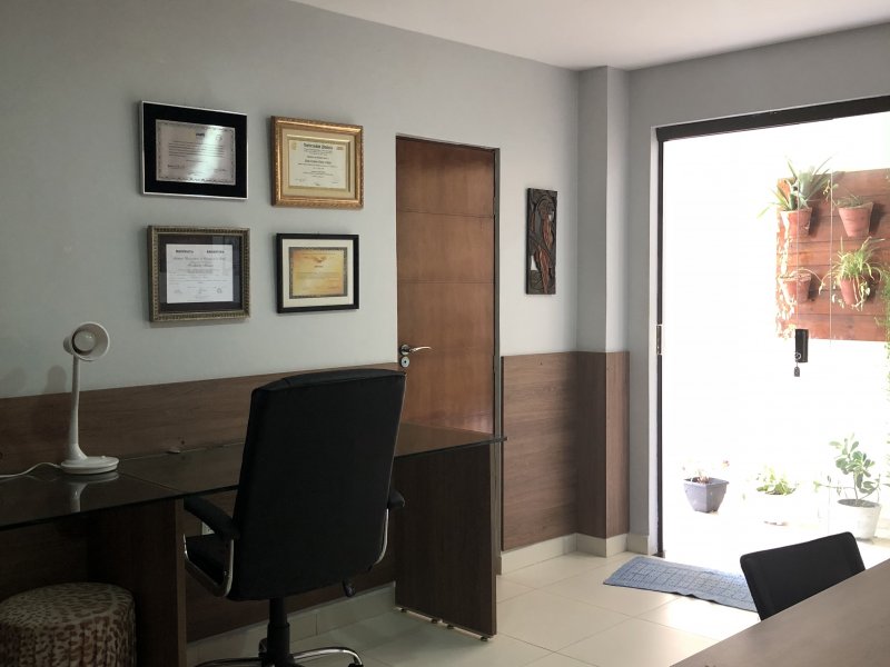 Casa à venda Jardim Atlantica com 352m² e 5 quartos por R$ 1.300.000 - 1491475532-img-2645.JPG