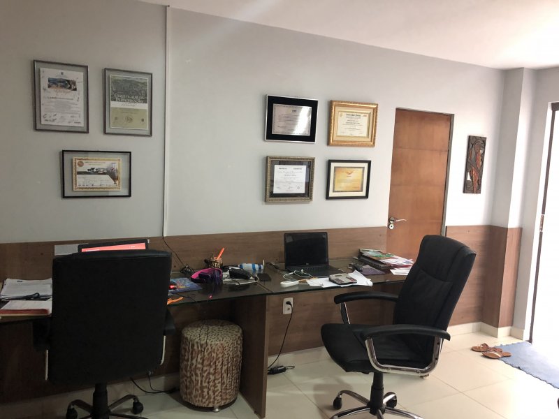 Casa à venda Jardim Atlantica com 352m² e 5 quartos por R$ 1.300.000 - 171339464-img-7899.JPG